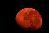 Fascinujuce zatmenie Mesiaca prichadza