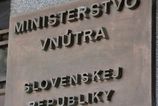 Ministerstvo vnutra riesi problemy v systeme vojakov a policajtov
