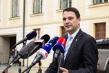 Andrej Babic potvrdil ze minister Petr Macinka zostava vo funkcii