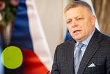 Robert Fico zazil debakel pri ktorom si s mamou Michala Simecku sotva vystaci