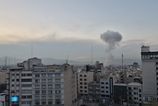 Izrael zautocil raketami na iransky Teheran zaznamenali viacero vybuchov