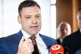 Chaos v Ficovom zlepenci dosiahol vrchol Kto vsak v kalendari hlada predcasne volby ma smolu komentar Lubomira Jaska