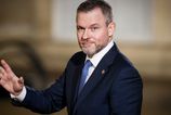 Do ktoreho horuceho kresla si tento vikend sadne prezident