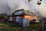 Poziar v Tvrdosovciach znisil tri domy a aut skoda presiahla 215tisic eur