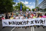 Dve namestia dve Slovenska PRIDE aj Aliancia za rodinu opat pochodovali Bratislavou