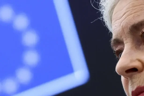 EÚ zaostáva v posilňovaní obrany. Do roku 2030 nemusí byť pripravená čeliť Rusku