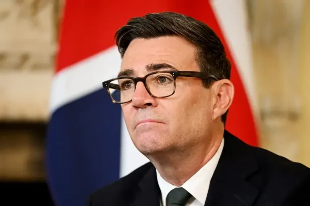 Hrdý Žid: toto sa musí skončiť. Brit spustil sankcie, Izrael hovorí o zrade
