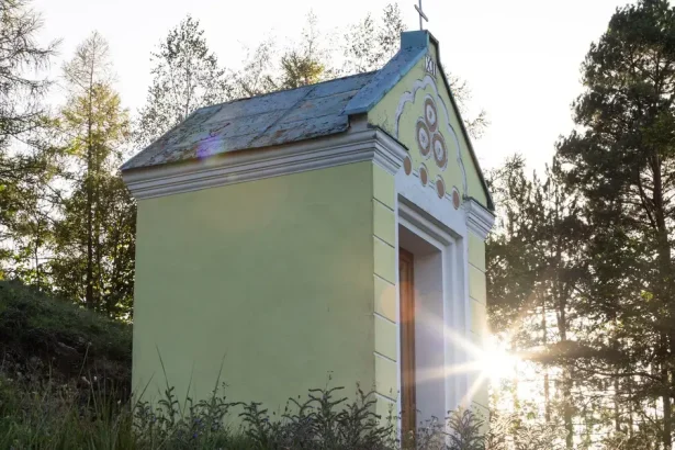 Jesenné počasie na Slovensku prinesie zrážky až k večeru