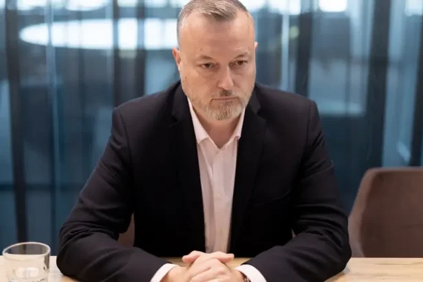 Krajniak: Kollárova spolupráca so Sulíkom potvrdzuje správnosť môjho odchodu