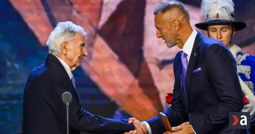 Predseda parlamentu Richard Raši udelil Štátnu cenu J. M. Hurbana trom osobnostiam 1 Predseda parlamentu Richard Raši udelil Štátnu cenu J. M. Hurbana trom osobnostiam