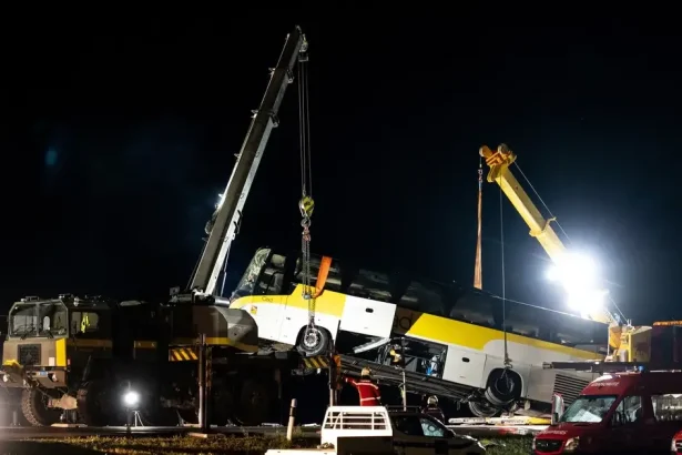 Prokuratúra vo Švajčiarsku vyšetruje vodiča havarovaného autobusu