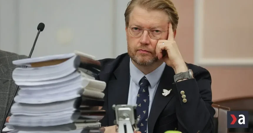 Rusko pokračuje v represiách voči opozičnej strane Jabloko, odsúdili ďalšieho kandidáta 1 Rusko pokračuje v represiách voči opozičnej strane Jabloko, odsúdili ďalšieho kandidáta