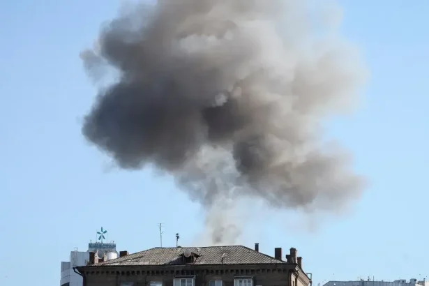 Rusko zaútočilo na Ukrajinu vyše 2200 dronmi a stovkami bômb za týždeň