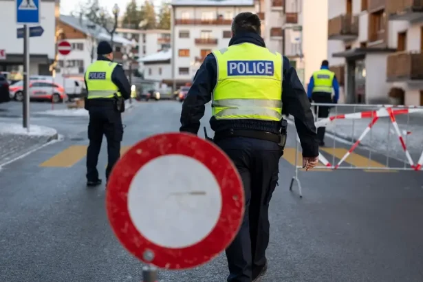 Vo Švajčiarsku vybuchol byt, zahynula žena. Podľa predbežných zistení unikal plyn