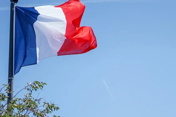 Vykoľajenie vlaku na severozápade Francúzska vyšetrujú pre podozrenie zo sabotáže