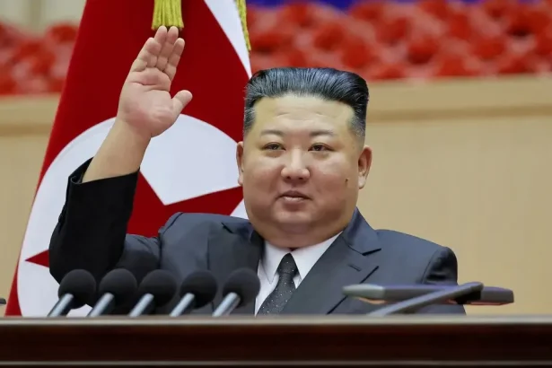 Kim Čong-un pricestoval do Číny cez nový hraničný most